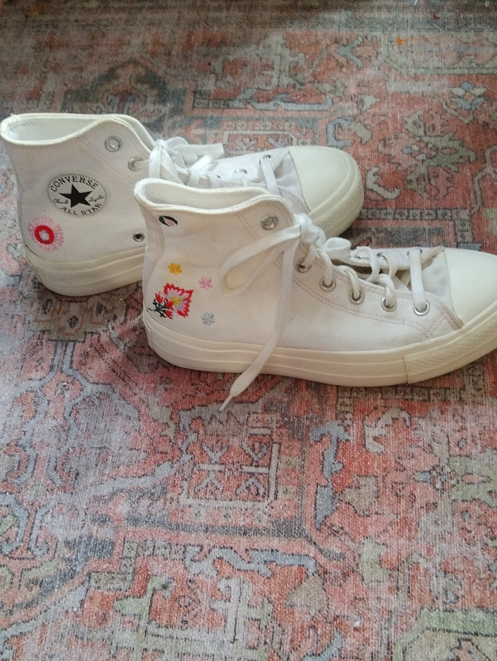 Converse White High-Tops Platforms Colorful Embroidered Festival Flowers - 7/9 - Picture 2 of 8